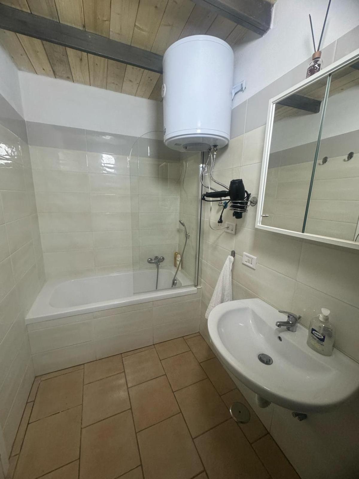Appartamento Casa Imbriani Napoli Esterno foto